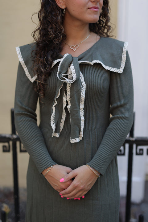 Olive green knit collar dress